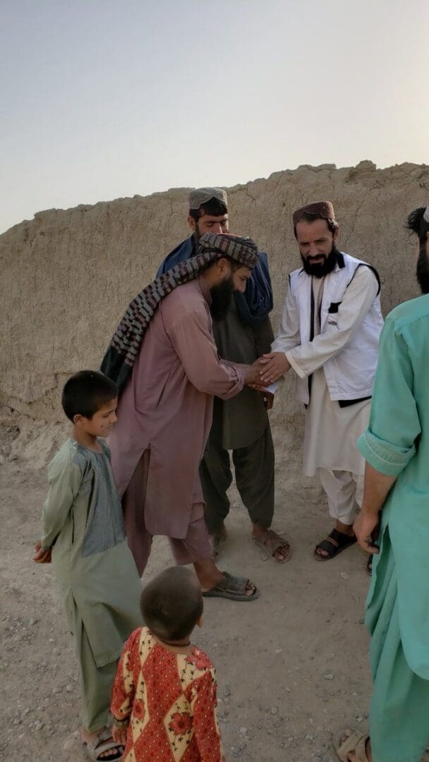 volunteer-handshake